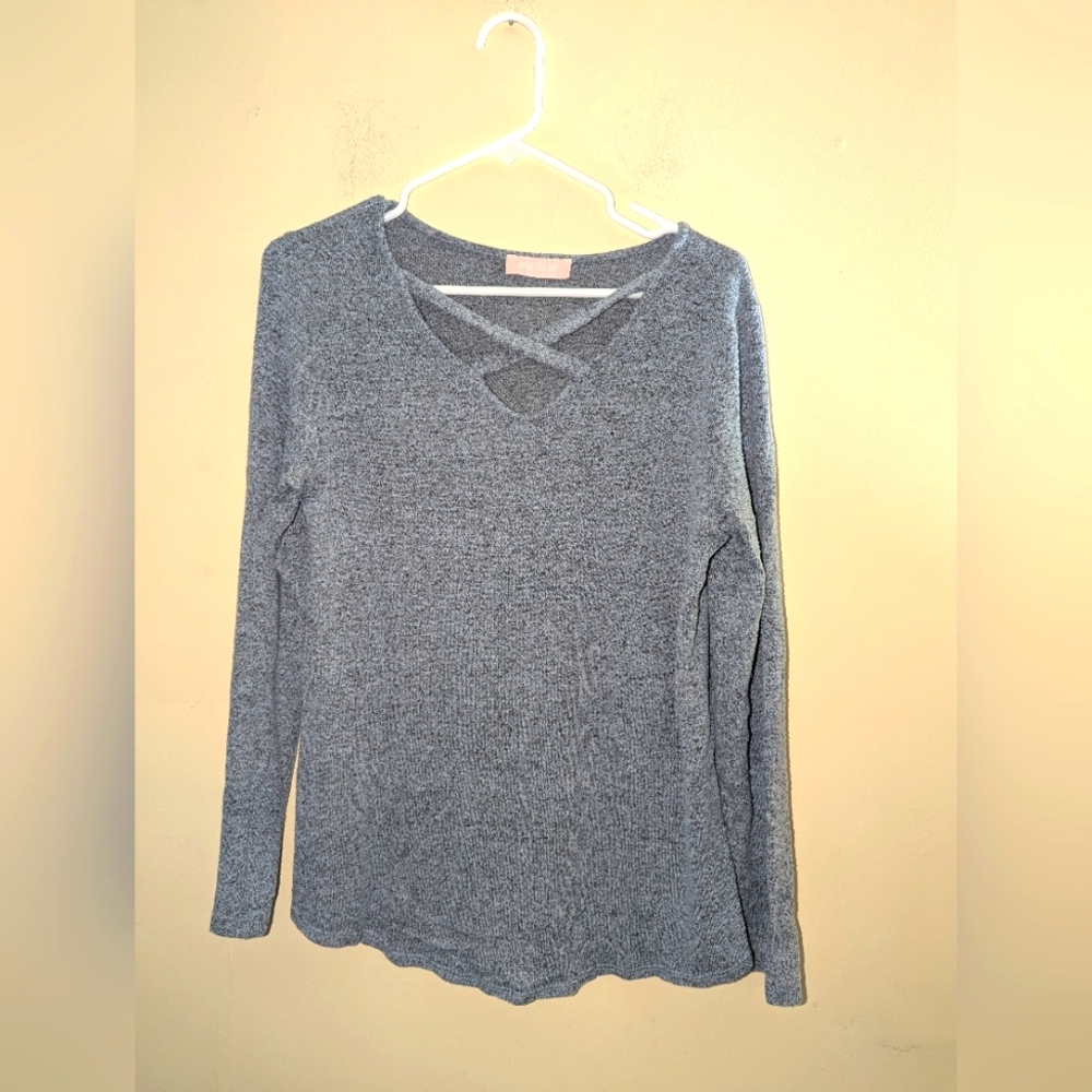 Paradiso Size Medium Sweater